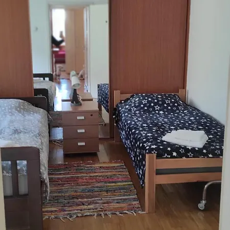 Apartment Arena 2 *
