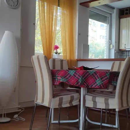 Arena 2 Apartment